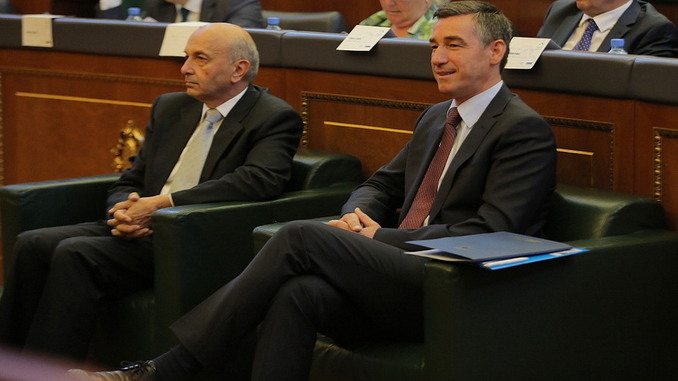 Kadri Veseli & Isa Mustafa in Parliament