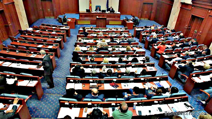 Macedonia Parliament Reconvenes Amid Crisis