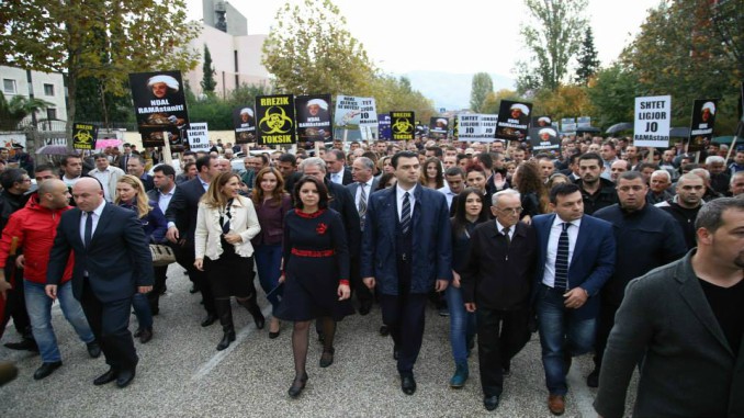 Albanian Opposition Calls for Road Blocks on Monday