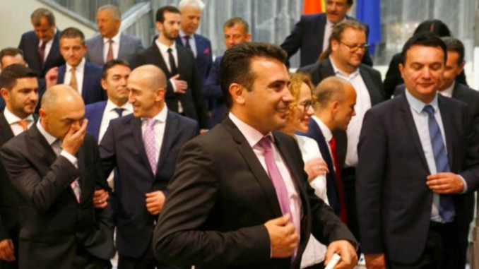Macedonian MPs Vote in New Government After Deadlock