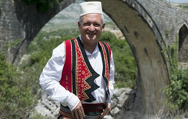 Robert Elsie’s last wish comes true as Albanologist laid to rest in Albanian Alps